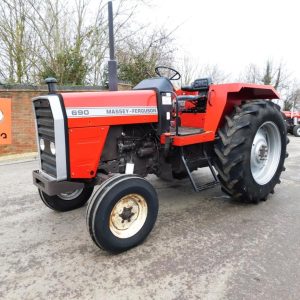 Massey Ferguson 690
