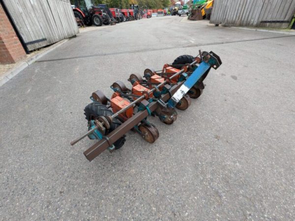 STANHAY 4 ROW DRILL - Image 3